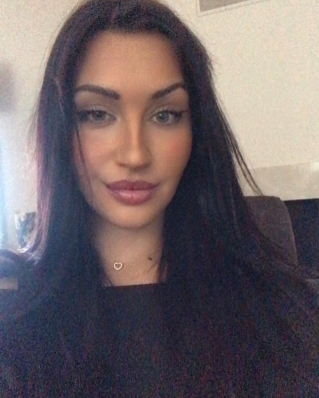 Karina Seskowicz - Karina asystentka